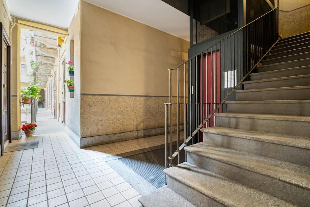 La Casa Di Ringhiera In Corso Sempione Apartment *